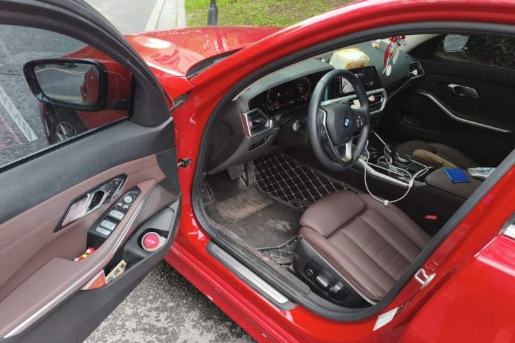 Used BMW 3 Series 2020 325Li First Edition Driver Seat