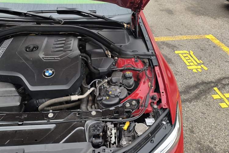 Used BMW 3 Series 2020 320i Sport Package Engine Bay Left