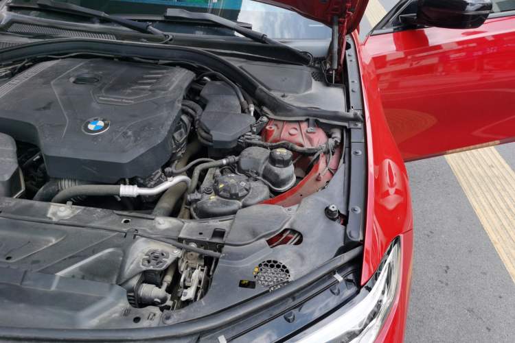 Used BMW 3 Series 2020 325i M Sport Night Edition package Engine Bay Left