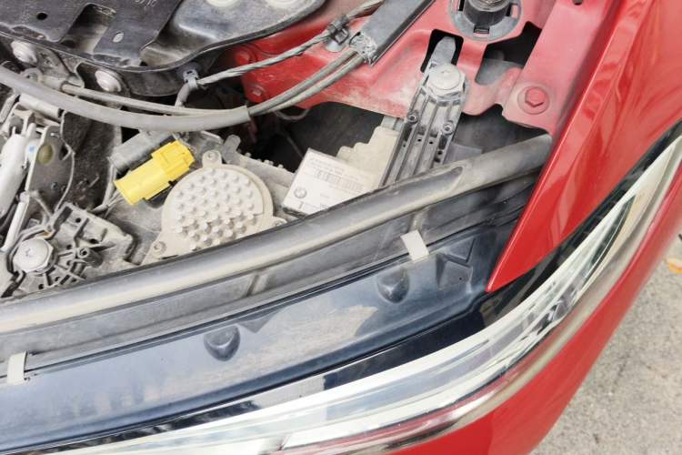 Used BMW 3 Series 2020 320Li M Sport Package Engine Bay Left