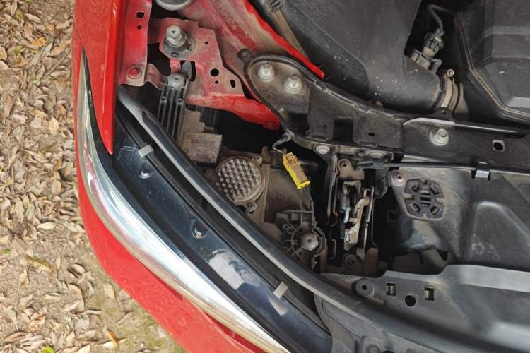 Used BMW 3 Series 2020 325Li M Sport Package Engine Bay Right