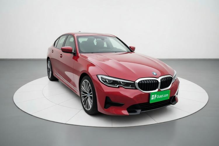 Used BMW 3 Series 2020 320i Sport Package Front Right 45 Deg