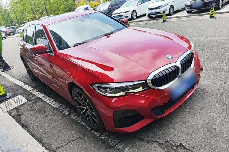 Used BMW 3 Series 2020 320Li M Sport Package Front Right 45 Deg