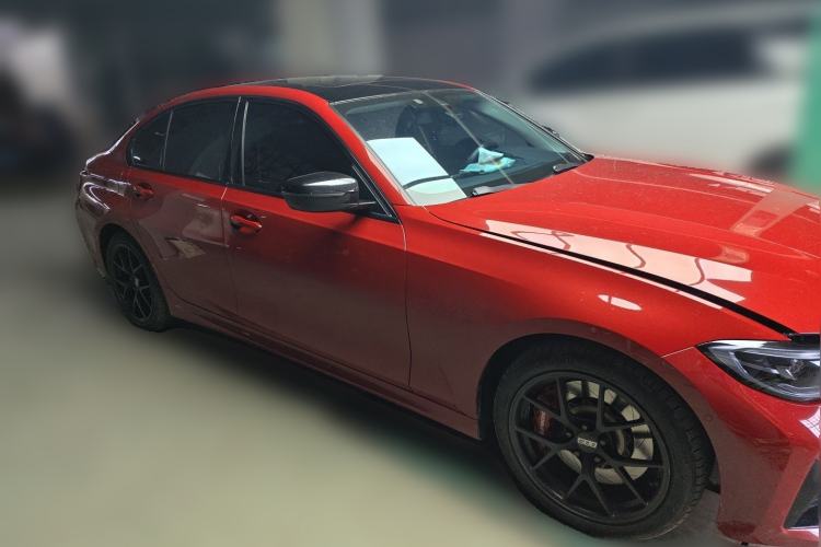 Used BMW 3 Series 2020 325i M Sport Package Front Right 45 Deg