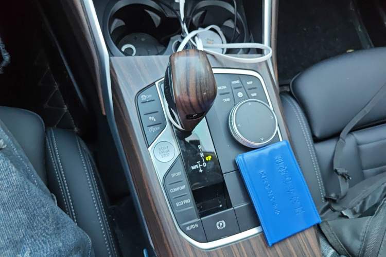 Used BMW 3 Series 2020 320i Sport Package Gear Lever