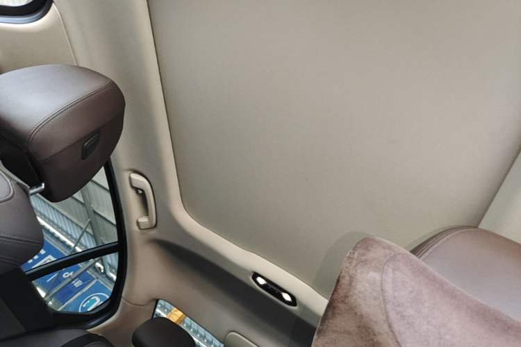 Used BMW 3 Series 2020 Restyled 325Li M Sport Package Headliner