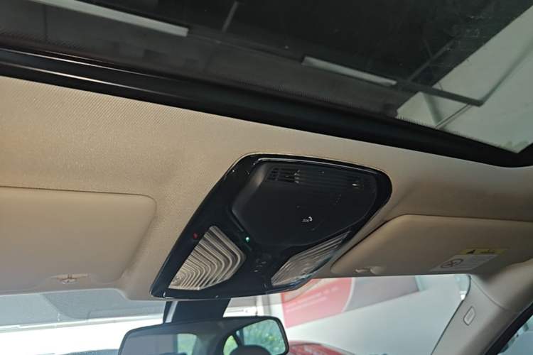 Used BMW 3 Series 2020 325Li First Edition Headliner