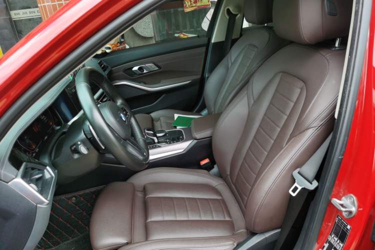 Used BMW 3 Series 2020 325i M Sport Night Edition package Left Front Seat