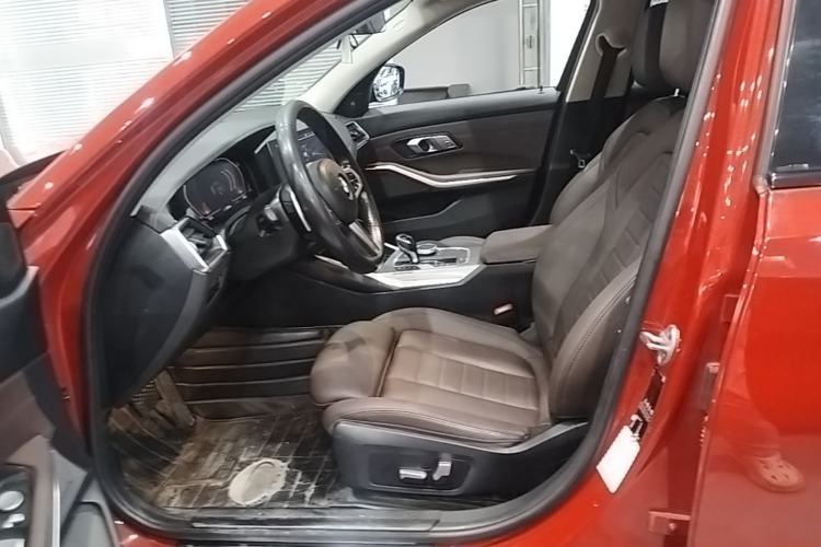 Used BMW 3 Series 2020 Restyled 325i M Sport Night Edition Package Left Front Seat