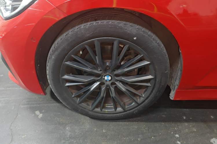 Used BMW 3 Series 2020 Facelifted 325Li M Sport Night Edition Package Left Front Wheel Hub