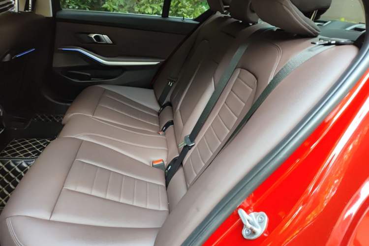 Used BMW 3 Series 2020 Restyled 325Li M Sport Package Left Rear Seat