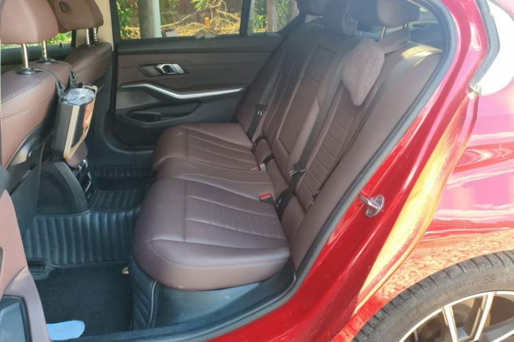 Used BMW 3 Series 2020 Restyled 325Li M Sport Package Left Rear Seat