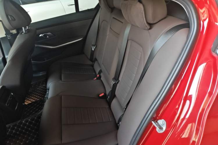 Used BMW 3 Series 2020 Restyled 325Li M Sport Package Left Rear Seat