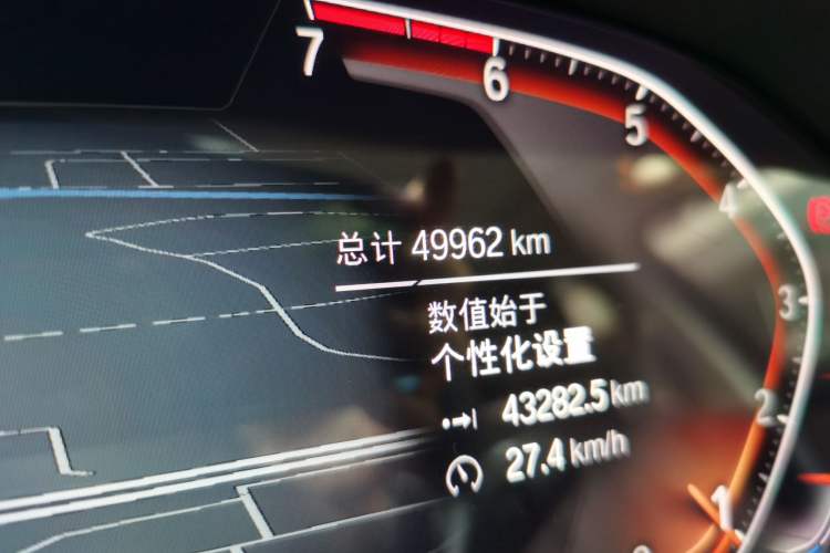 Used BMW 3 Series 2020 325i M Sport Night Edition package Odometer Close Up
