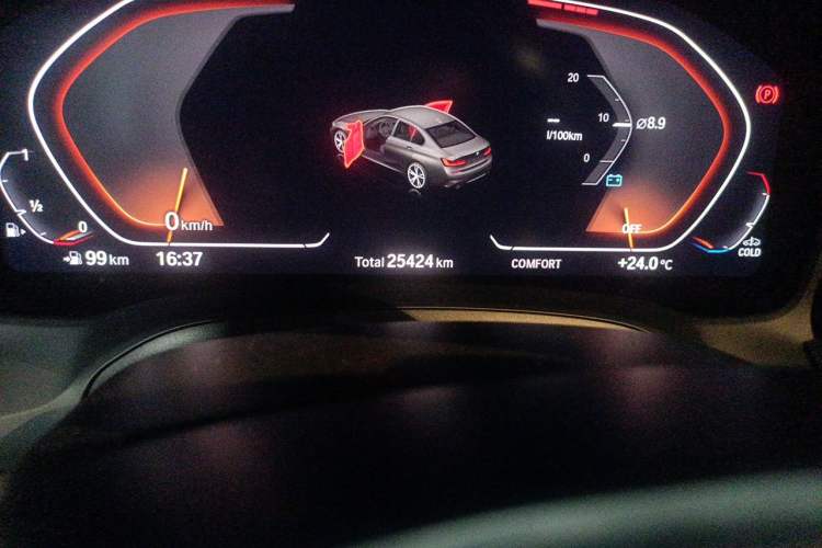 Used BMW 3 Series 2020 Facelifted 325Li M Sport Night Edition Package Odometer Close Up