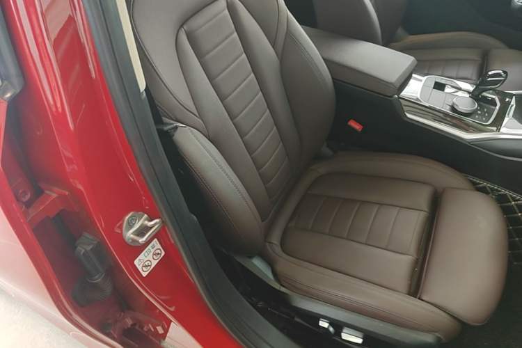 Used BMW 3 Series 2020 Restyled 325Li M Sport Package Right Front Seat