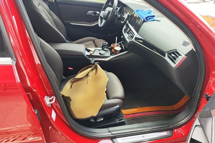 Used BMW 3 Series 2020 320Li M Sport Package Right Front Seat
