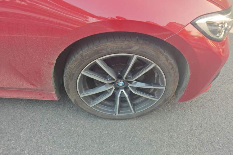 Used BMW 3 Series 2020 320Li M Sport Package Right Front Wheel Hub