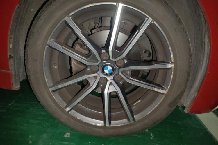 Used BMW 3 Series 2020 320Li M Sport Package Right Front Wheel Hub