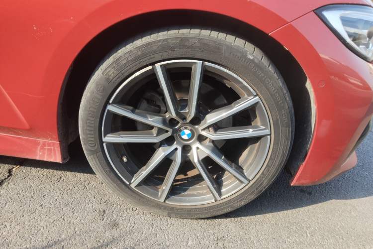 Used BMW 3 Series 2020 Restyled 325Li M Sport Package Right Front Wheel Hub