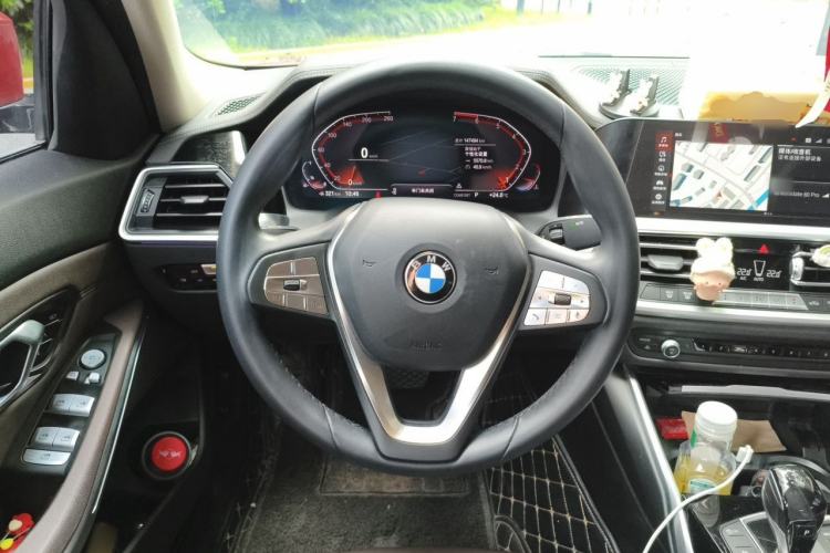 Used BMW 3 Series 2020 325Li First Edition Steering Wheel