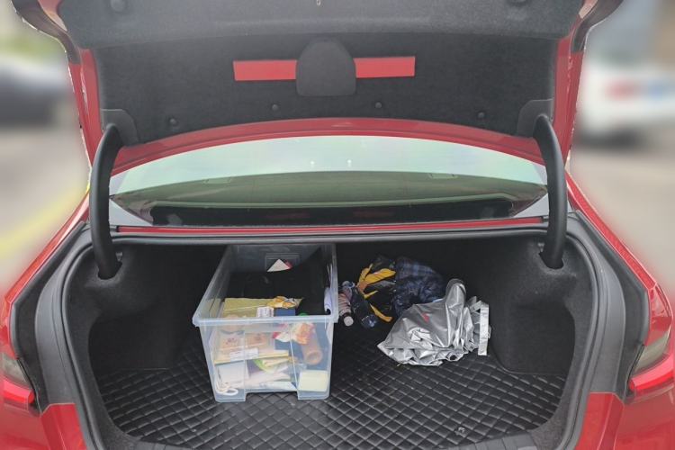 Used BMW 3 Series 2020 320i Sport Package Trunk