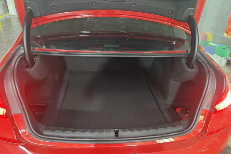 Used BMW 3 Series 2020 Facelifted 325Li M Sport Night Edition Package Trunk
