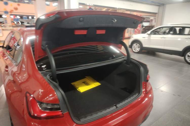 Used BMW 3 Series 2020 325Li M Sport Night Edition Package Trunk