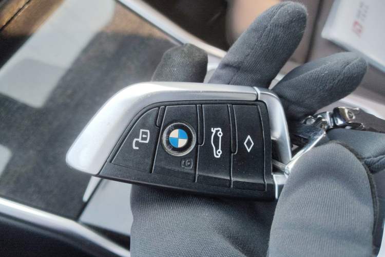 Used BMW 3 Series 2020 Restyled 325Li M Sport Package Vehicle Key