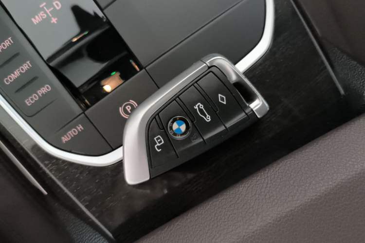 Used BMW 3 Series 2020 Restyled 325Li M Sport Package Vehicle Key