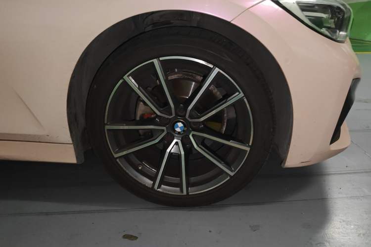 Used BMW 3 Series 2020 325Li M Sport Package Right Front Wheel Hub