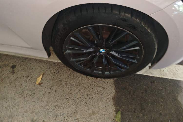 Used BMW 3 Series 2020 325Li M Sport Night Edition Package Right Front Wheel Hub