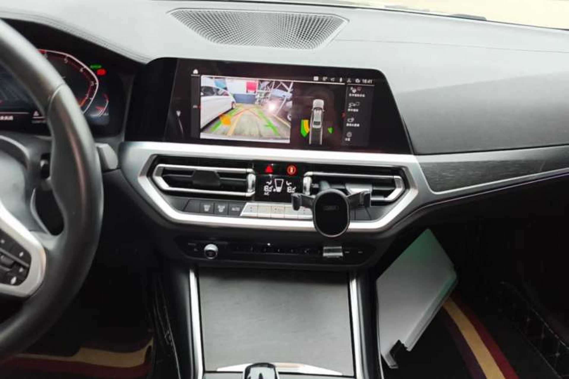 Used BMW 3 Series 2020 Facelifted 325i M Sport Package Audio And AC Panel