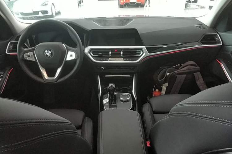 Used BMW 3 Series 2020 325Li First Edition Center Console