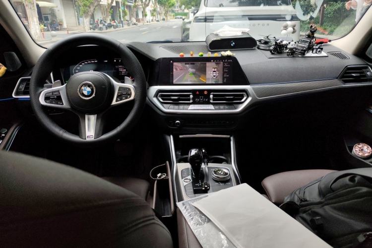 Used BMW 3 Series 2020 Restyled 325i M Sport Night Edition Package Center Console