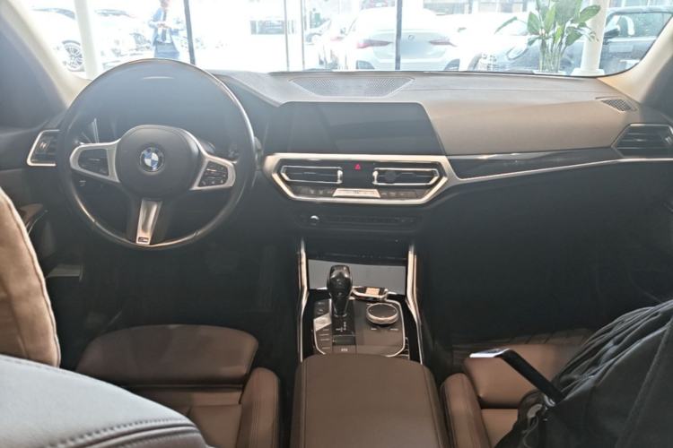 Used BMW 3 Series 2020 320Li M Sport Package Center Console