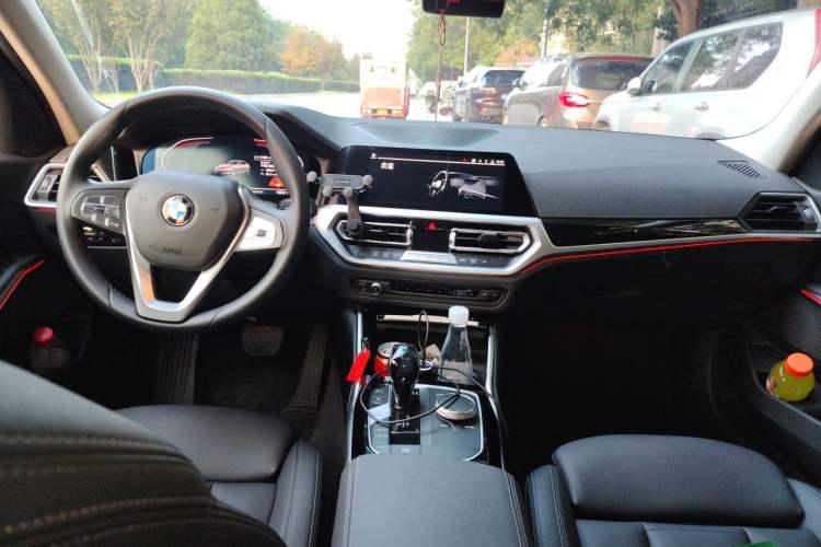 Used BMW 3 Series 2020 325Li First Edition Center Console