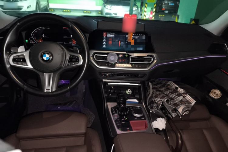 Used BMW 3 Series 2020 Facelifted 325Li M Sport Night Edition Package Center Console
