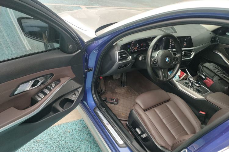 Used BMW 3 Series 2020 Restyled 325i M Sport Night Edition Package Driver Seat