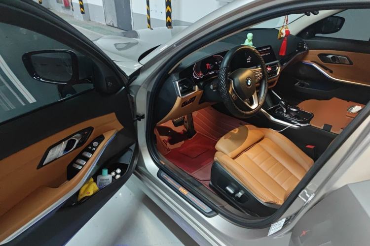 Used BMW 3 Series 2020 325Li First Edition Driver Seat