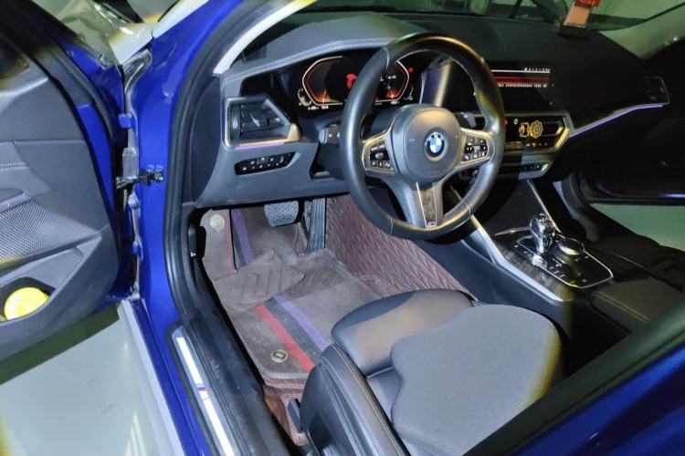 Used BMW 3 Series 2020 325Li First Edition Driver Seat