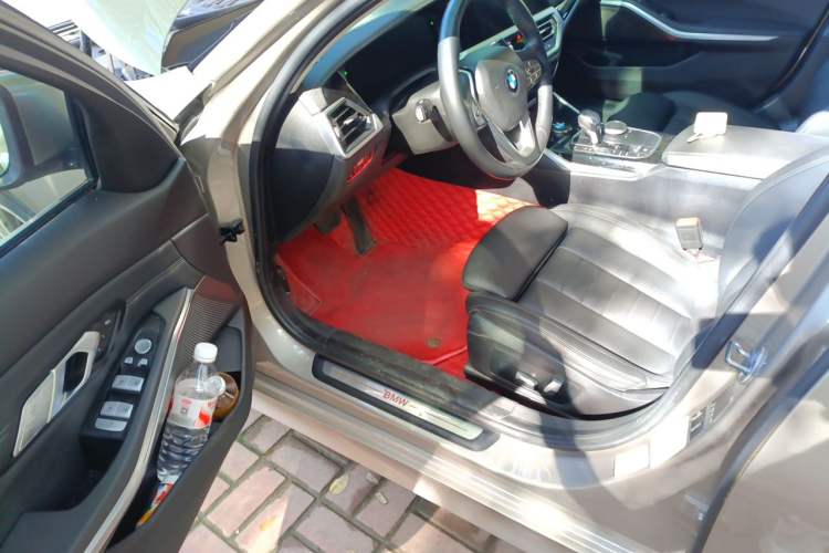 Used BMW 3 Series 2020 325Li First Edition Driver Seat