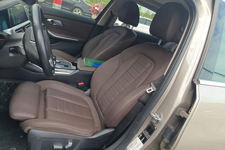 Used BMW 3 Series 2020 325Li First Edition Driver Seat