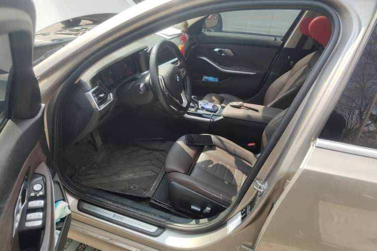 Used BMW 3 Series 2020 325Li First Edition Driver Seat