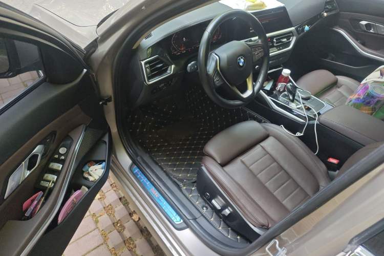 Used BMW 3 Series 2020 325Li First Edition Driver Seat