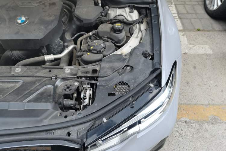 Used BMW 3 Series 2020 325Li M Sport Package Engine Bay Left