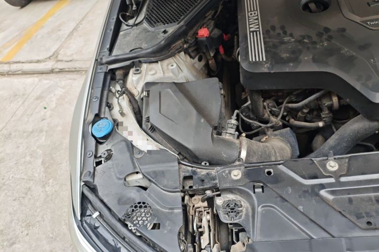 Used BMW 3 Series 2020 320Li M Sport Package Engine Bay Right