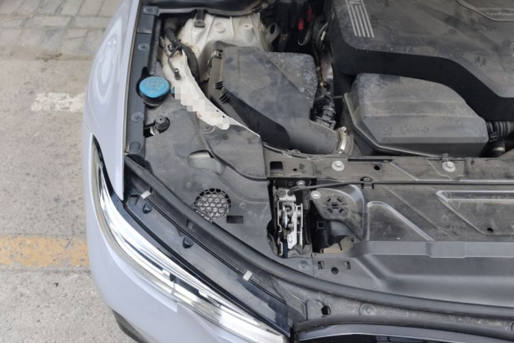 Used BMW 3 Series 2020 325Li M Sport Package Engine Bay Right