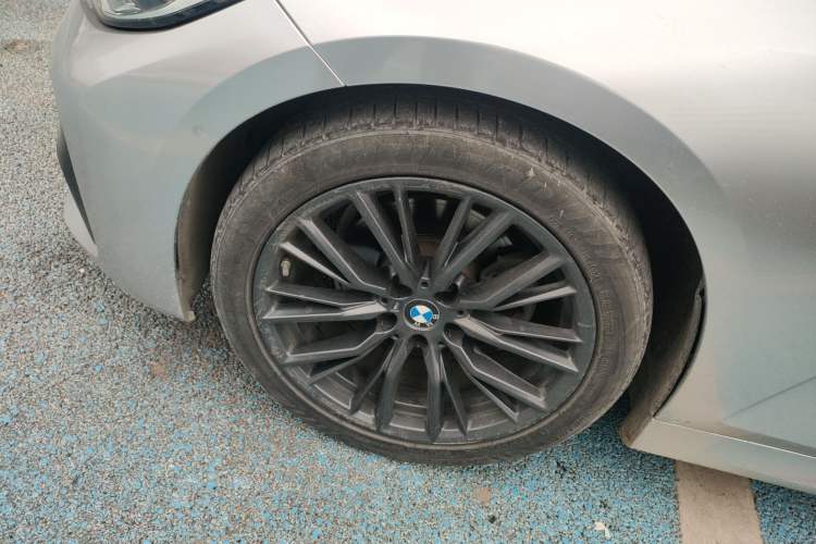 Used BMW 3 Series 2020 Restyled 325i M Sport Night Edition Package Exterior 4