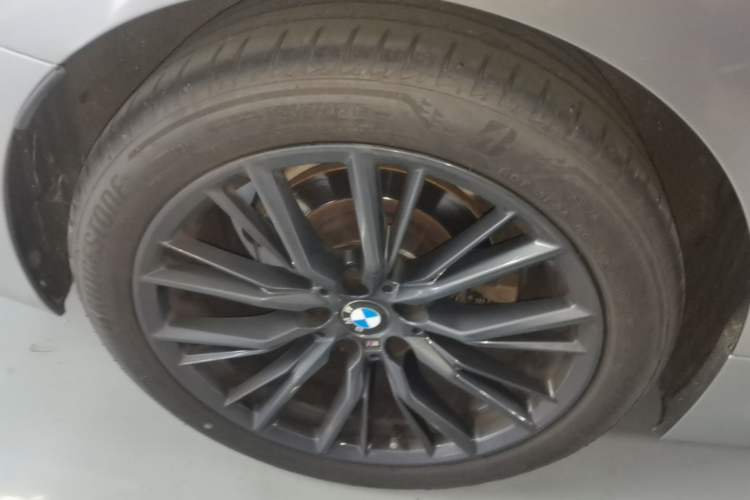Used BMW 3 Series 2020 Restyled 325Li M Sport Package Exterior 5